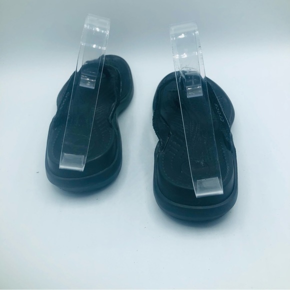 Crocs women’s black flip-flops‎ size 6 - Picture 5 of 10